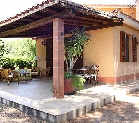 Sleeps 9 Wifi Villa *